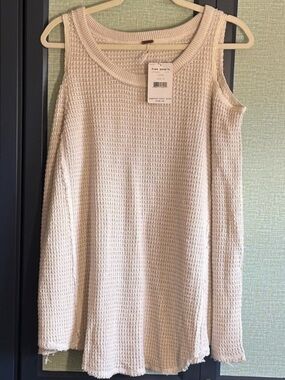Free People Cold Shoulder Sweater 100% Cotton Cream Waffle Knit, NWT, Size M